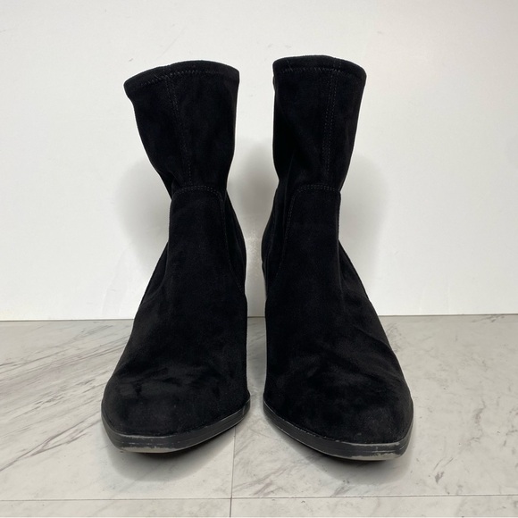 Naturalizer Ella Pointed Toe Faux Suede Black Bootie 10M - Picture 2 of 12